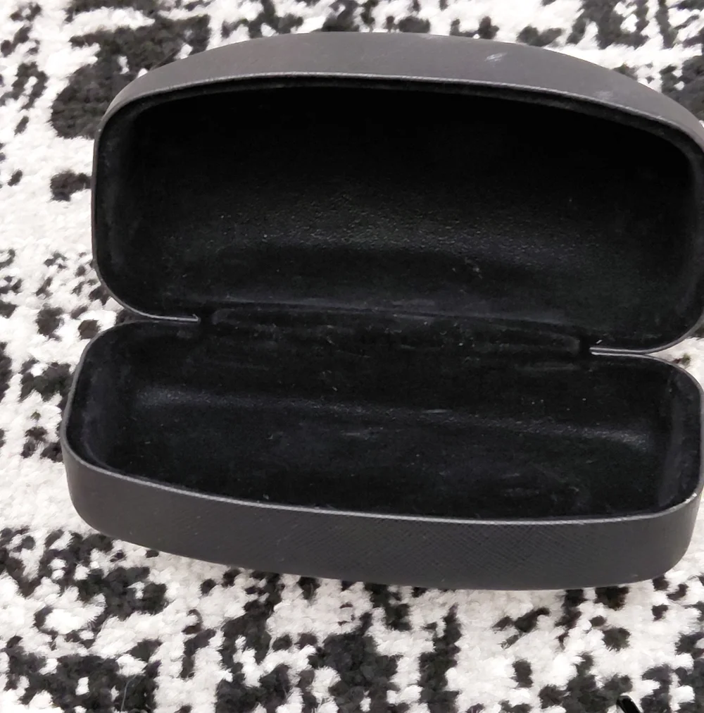 EUC Salvatore Ferragamo SF1069S Black Gancini Logo Sunglasses & Case!